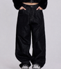 Grave Pocket Baggy Jeans