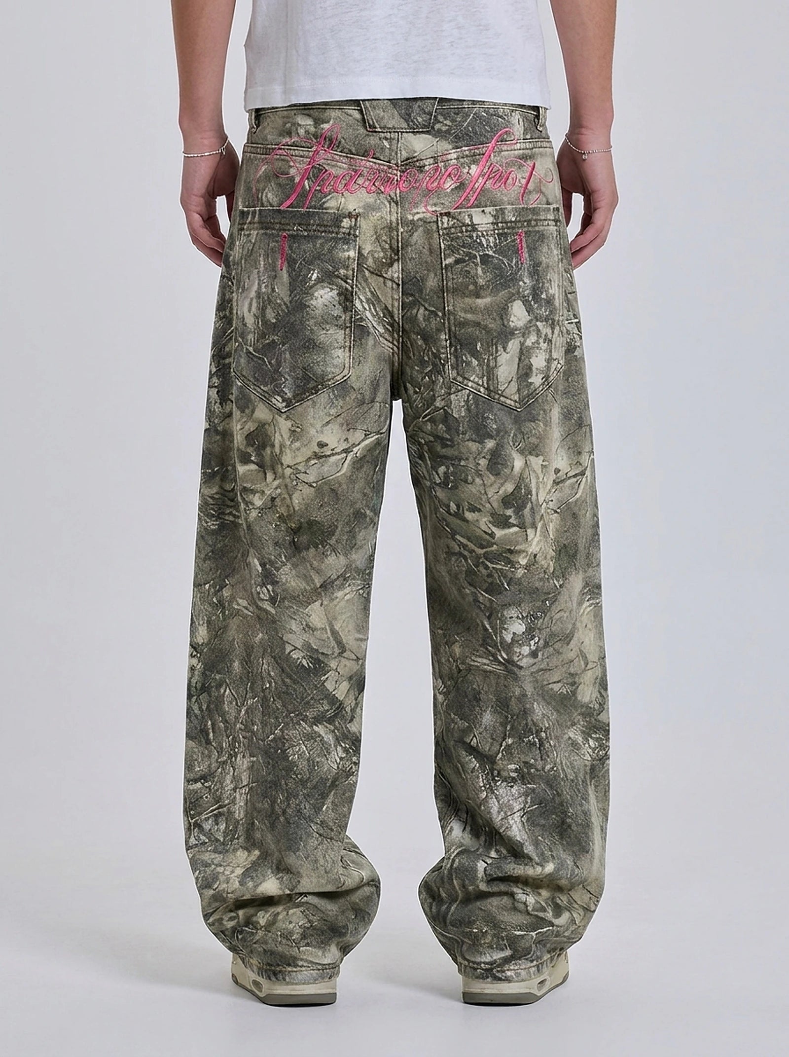Wilderness Script Camo Baggy Jeans in Washed Khaki