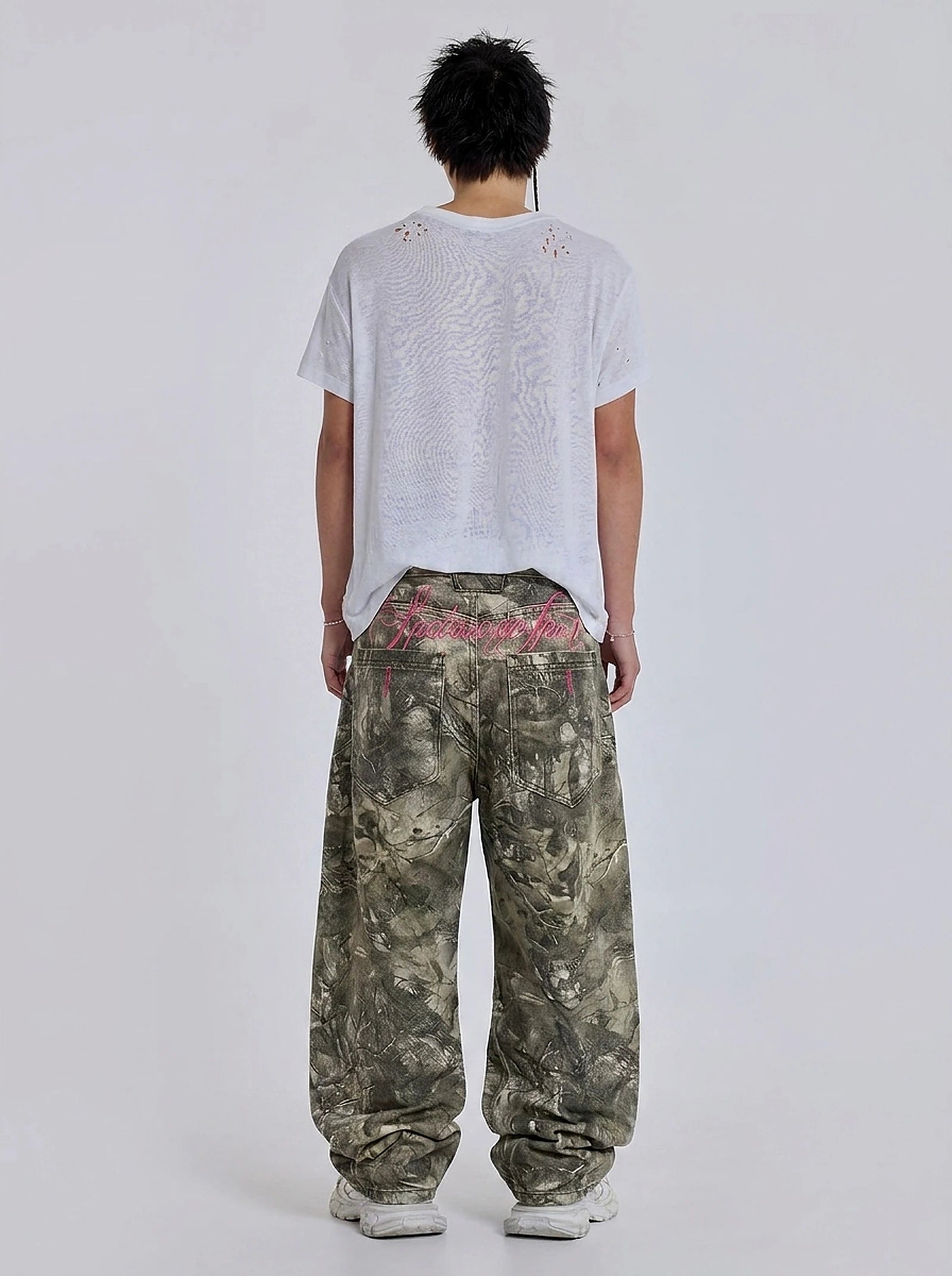 Wilderness Script Camo Baggy Jeans in Washed Khaki