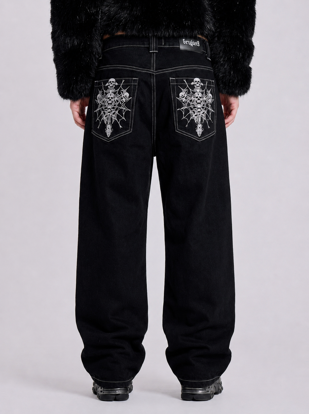 Grave Pocket Baggy Jeans